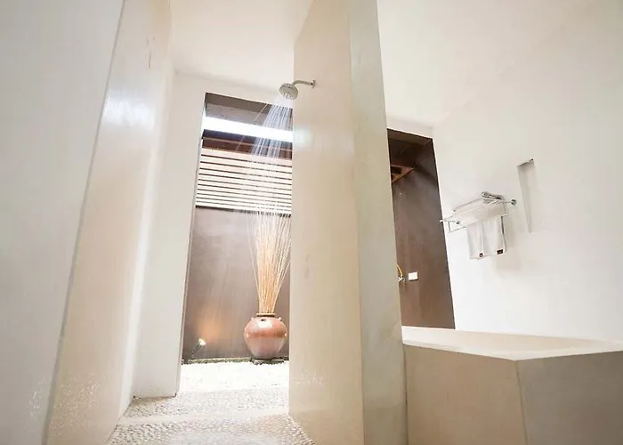 Hotel Bvilla Seminyak (Bali)